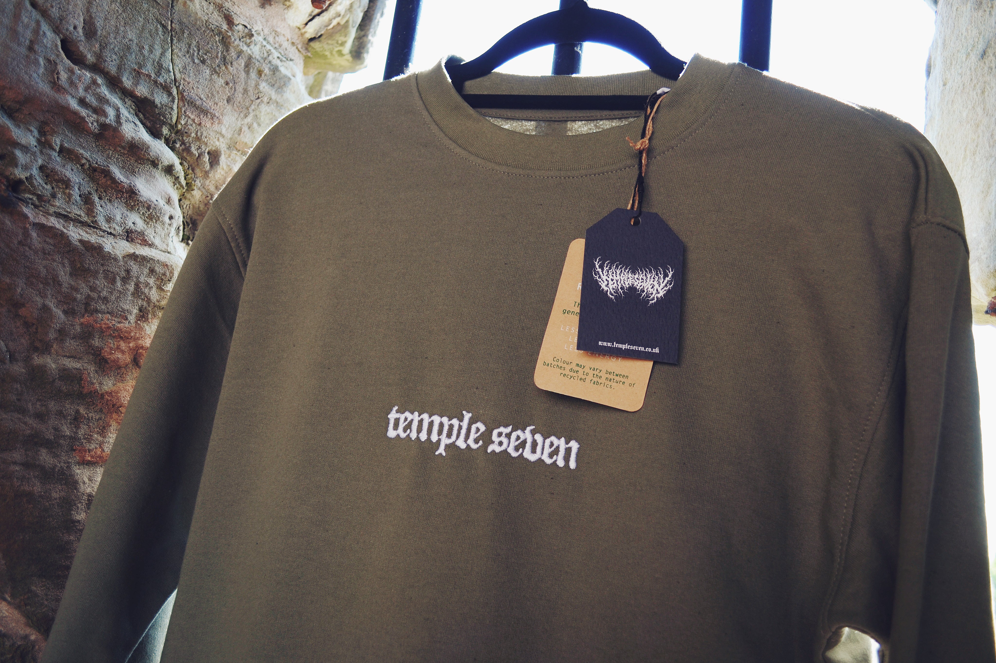 TEMPLE BASICS - KHAKI